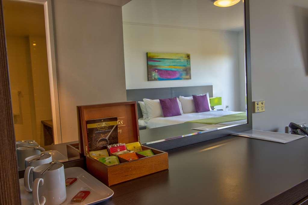 Mackay Oceanside Central Hotel Official Стая снимка